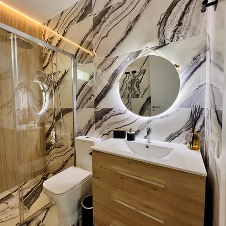 Casa Centrica A Estrenar Адехе